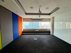 Gateway West (D7), Office #601939211